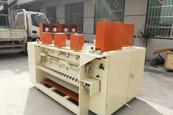 巨邦全自動(dòng)接板機(jī)