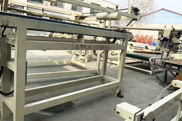 如何給全自動(dòng)送板機(jī)做好潤(rùn)滑維護(hù)