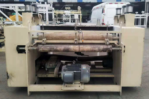 關于全自動刮膩子機特點的介紹